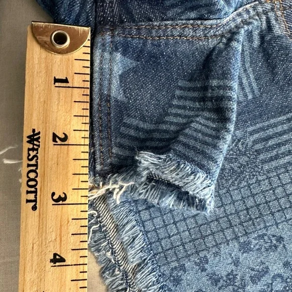 Wrangler Women's 12 Vintage Short Blue Patchwork Star Print Denim Shorts - Picture 4 of 8